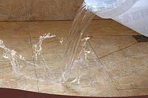 白河漏水维修 免砸砖防水材料该如何施工